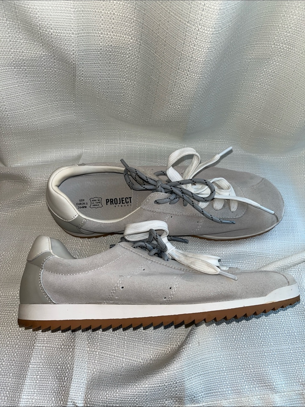 Project Runway Women's Light Gray Suede Athletic Sneakers